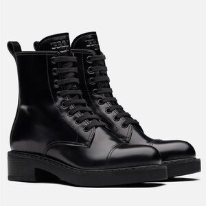 PRADA Women’s Chocolate Lace-Up Leather Combat Ankle Boots Nero 38.5/ 7.5 US